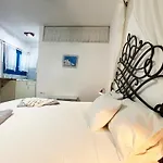 Argo-milos Adamantas (Milos)